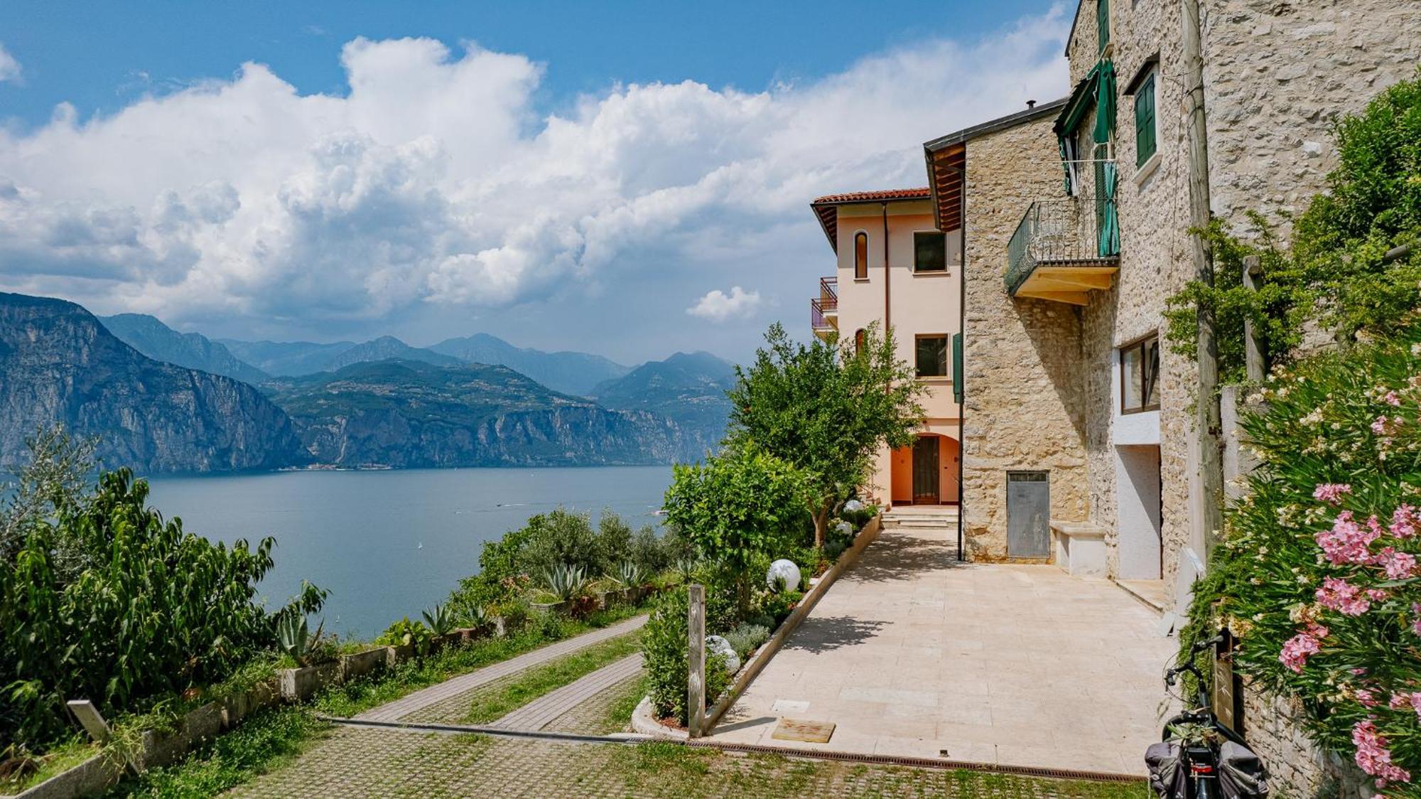 View Garda Lake Brenzone sul Garda Exterior photo
